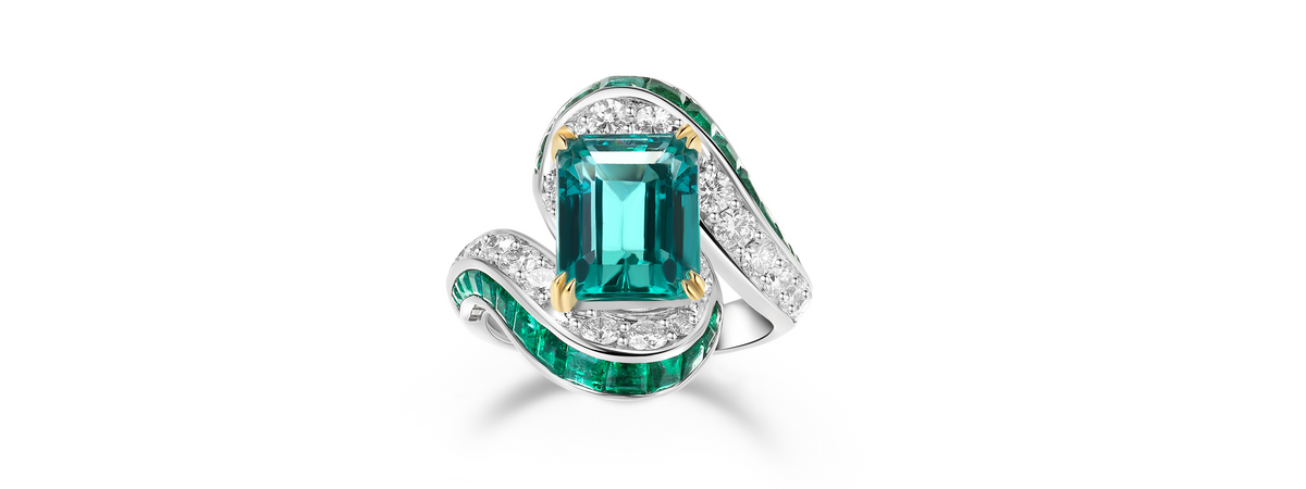 EMERALD DIAMOND RING
