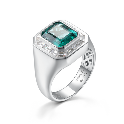 3.88CT Emerald Ring